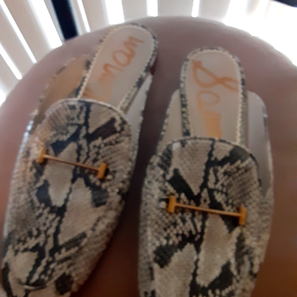 Sam Edelman Alligator Style Mules. Size 10M Great Fall Style
